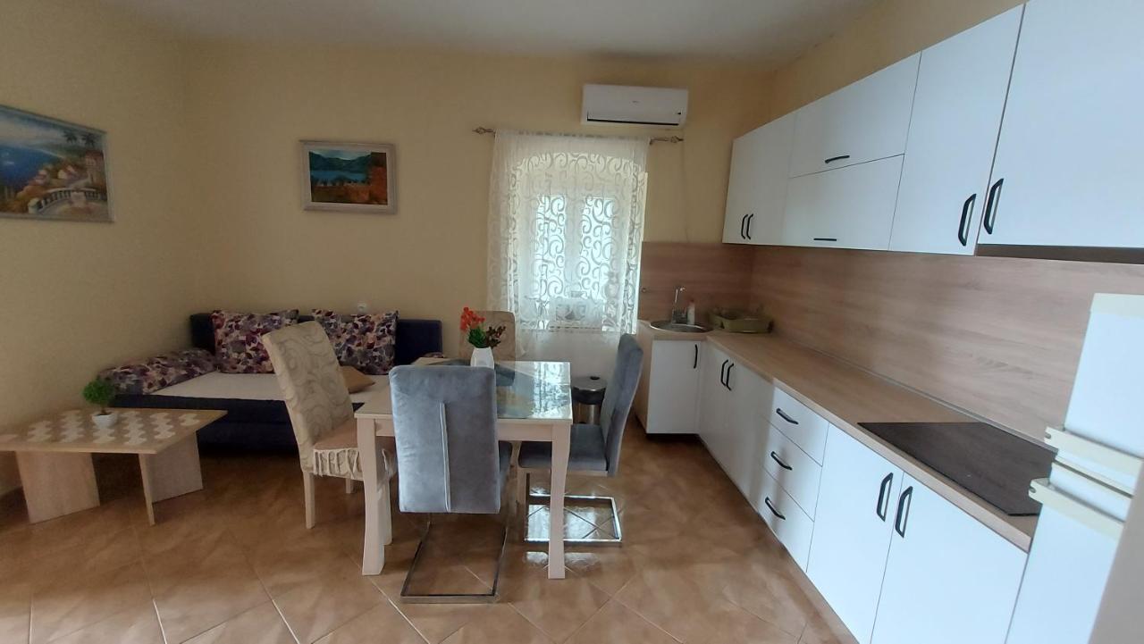 Apartment Terazza Di Ljuta Kotor Bagian luar foto