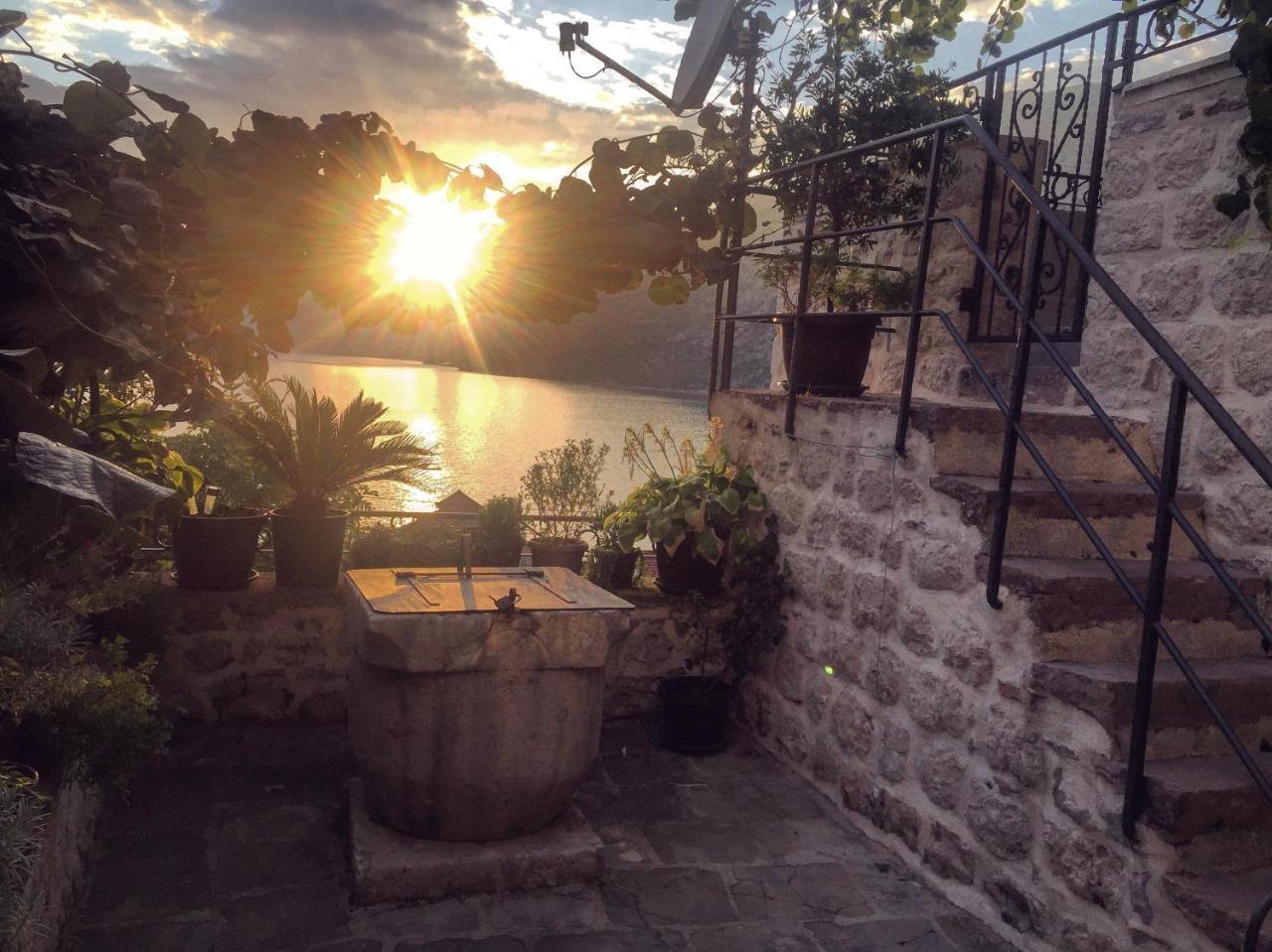 Apartment Terazza Di Ljuta Kotor Bagian luar foto